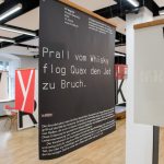 26 Buchstaben im „Swiss Style“. Eine Ausstellung im Literaturhaus lädt vom 10. bis 17. Juni zu kurzweiligen Abenteuern mit der Schweizer Schriftkunst ein.