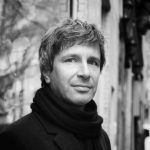 Eric Vuillard: Der Krieg der Armen. Am 18. März als zweisprachige Lesung im Literaturhaus. Anschließend Gespräch mit Niklas Bender.